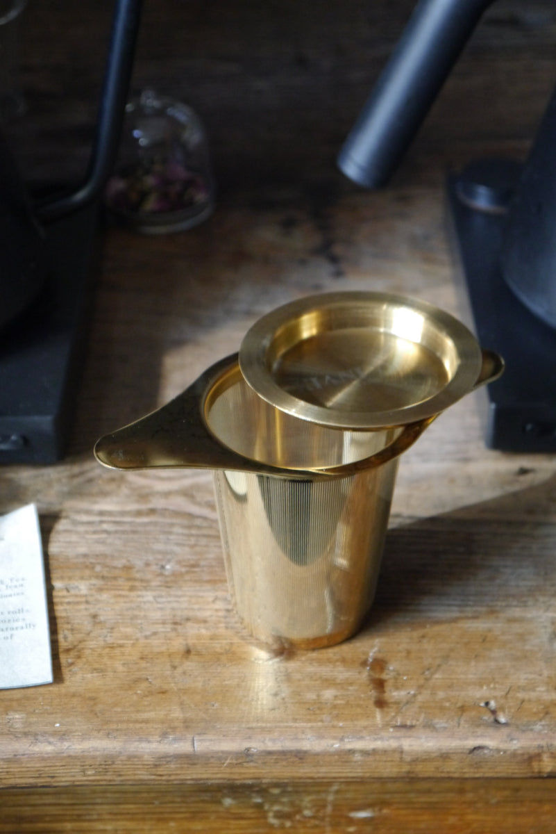 The brass tea basket – Kiani Tea