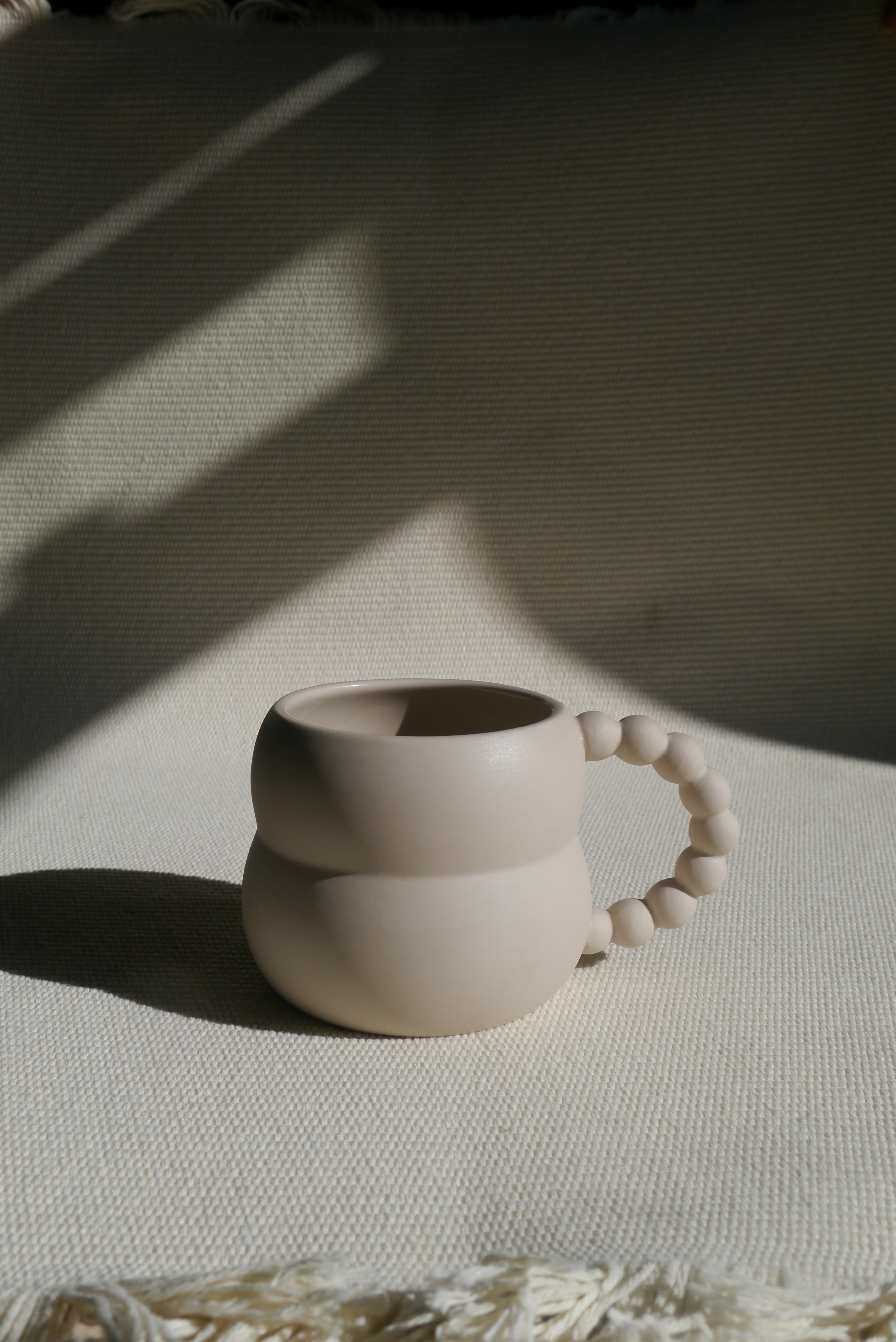 Pearl Chain Mug